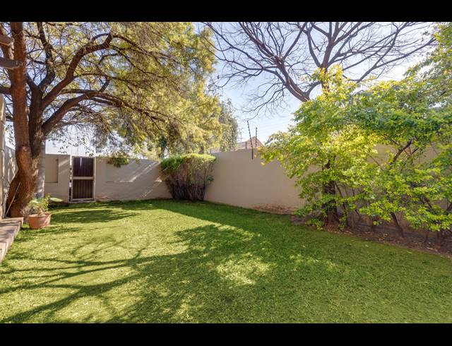 2 BEDROOM DUPLEX FOR SALE IN SUNNINGHILL